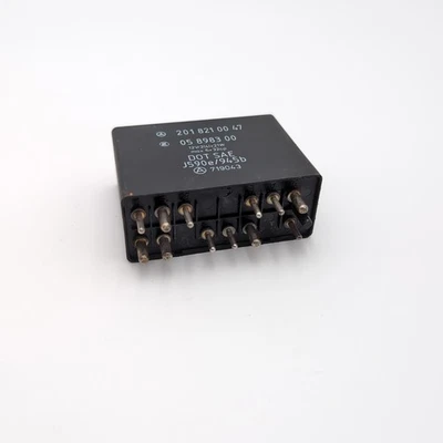 1986 - 1993 Mercedes W124 300TE 300SE relé limpador piscador sinal de seta 2018210047 - Imagem 1 de 4