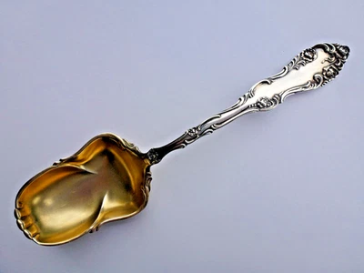 Cuchara bayas de plata esterlina inglesa antigua acanalada lavada en oro 8 1/4" Foto 1 de 4