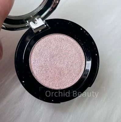 New NYX Prismatic Eyeshadow~Girl Talk~Full size 1.24 g/0.04 oz~Discontinued - Image 1 of 4