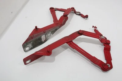 Par de bisagras capó rojo audi tt 8j0823301h Foto 1 de 4