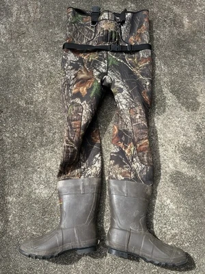 RedHead Real Tree Camo Hunting Fishing Overalls & Boots 1pc Men Sz 14 Dry Bibs - Image 1 of 4