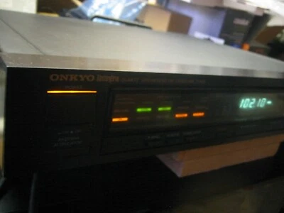 Onkyo  Integra T-4450 Stereo High-End Tuner/Radio AM/FM guter Zustand - Bild 1 von 4