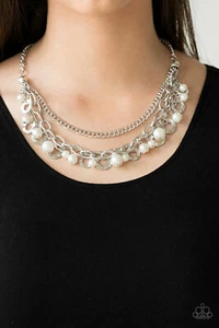 Paparazzi White Silver necklace set Hoppin Hearts - Picture 1 of 1
