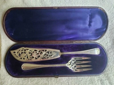 ENGLISH Sterling Silver Cased FISH SET Beautiful Piercing  London 1872 H Holland - Image 1 of 4