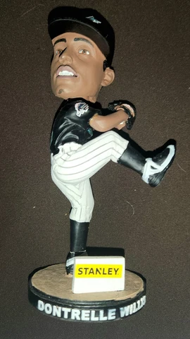 Dontrelle Willis Miami Marlins Bobblehead Cover