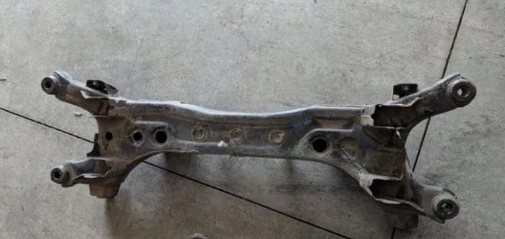 2006-2010 Hyundai Sonata Azera Rear Crossmember Subframe Engine Cradle Oem Foto 1 de 4