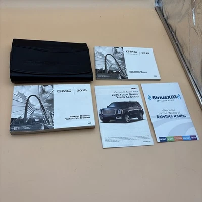 GMC Yukon Denali/Yukon Denali 2015 manual del propietario, infoentretenimiento Intellink, con estuche Foto 1 de 4