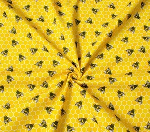 Crafts Fabrics 100% Cotton Bees on Honey Background Craft Fabric Material - Picture 1 of 2