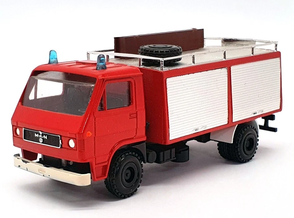 Conrad 1/50 Scale Diecast FE23 - MAN Feuerwehr Fire Truck - Red — 第 1/4 张图片