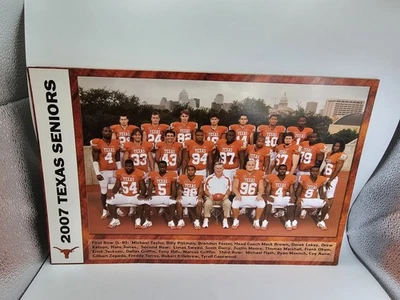 RARO EQUIPO TEXAS LONGHORNS 2007 CON TODOS LOS JUGADORES FIRMADOS + MACK BROWN. 14" X 9,5". Foto 1 de 4