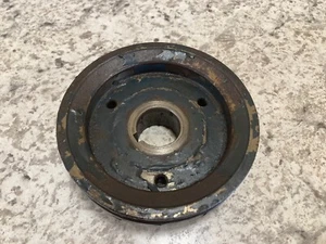 Polea de manivela delantera del cigüeñal Kubota V2203 con llave 25-39482-00 - Imagen 1 de 9