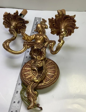 UNDERWITERS LABORATORIES INCANDESCENT SCONCE BRONZE FIXTURE WITH 2 LIGHTS Cover