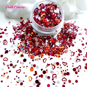 Nail Art Glitter *Love Potion* Iridescent Red Hexagon Hearts Holographic 5ml Pot - Picture 1 of 3