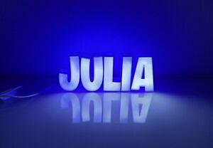 Personalisierte Namenslampe JULIA mit LED-Beleuchtung 