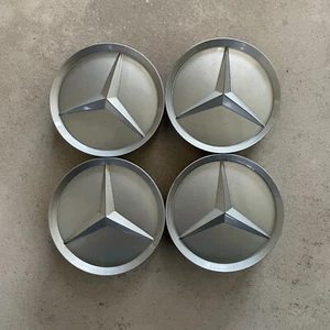 4x Original Mercedes-Benz 75 mm 2014010225 SILBER FELGENDECKEL Nabendeckel - Bild 1 von 2