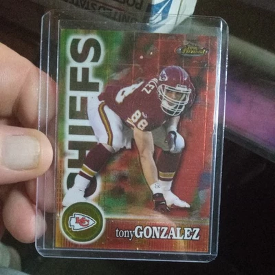 Tony Gonzalez Kansas City Chiefs 2000 Topps Finest Refractor #39 - Image 1 of 2
