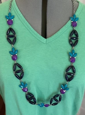 Серебряная цепочка с бисером Premier Designs зеленый черный фиолетовый акцент 36–40 дюймов - Изображение 1 из 4