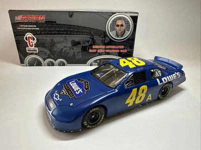 Jimmie Johnson #48 2005 Lowe's Test Car/Crew Chief Collection Monte Carlo 1/24 Foto 1 de 4