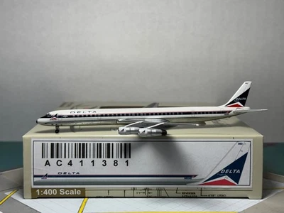 Aeroclassics 1:400 Delta Air Lines Douglas DC-8 N824E Widget AC411381 - Image 1 of 2