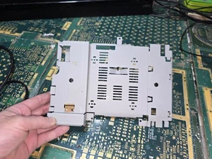 Sega Saturn Japan originale scuro/abbronzato/beige VUOTO-Top Metal MB Liner-senza spille - Foto 1 di 10