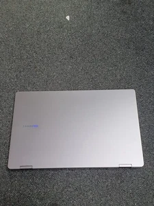 Samsung Book 5 LLR5GD0O5L Intel core Ultra 7 256V 16GB RAM Storage 512GB SSD - Picture 1 of 4