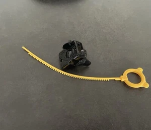 Beyblade starter Launcher Mit Reißleine Schnur Set - Bild 1 von 1