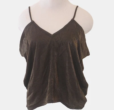 Camiseta sin mangas Charlotte Russe Cami para mujer grande cuello en V sin mangas marrón dorado metálico Foto 1 de 4