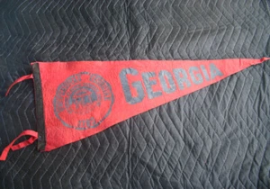 Banderín de fieltro vintage con logotipo de sello de la Universidad de Georgia años 40 - Imagen 1 de 3