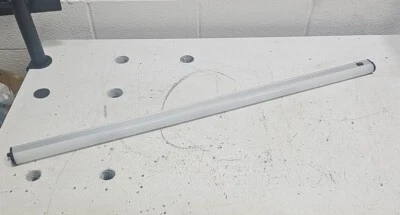  BANNER ENGINEERING WLB32C1130PBQ LED WORKSTATION LIGHTS 12-30VDC - Image 1 of 4