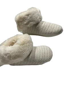 Kelly & Katie Women’s Knit Booties Non-Skid Sole Slippers size Large 9-10 NEW - Picture 1 of 6