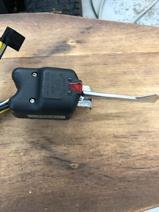 SIGNAL-STAT 900 SIGFLARE TURN SIGNAL SWITCH NOS - Picture 1 of 3