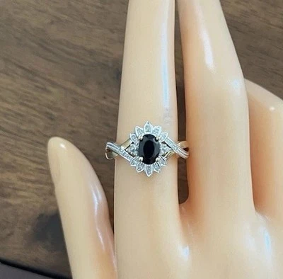 Anillo con racimo de diamantes y zafiros de 0,6 quilates de oro amarillo de 9 quilates de 0,05 quilates, talla O 1/2 del Reino Unido Foto 1 de 4