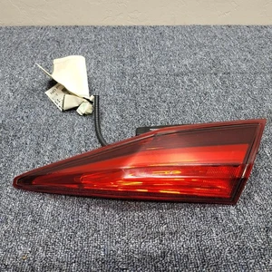 Luz trasera interior derecha LED para Honda Civic 2016-2021 sedán OEM usada 34150TBAA01 - Imagen 1 de 9