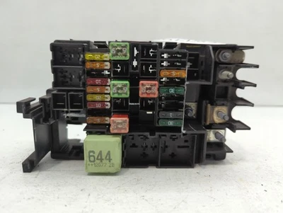 2010-2014 Volkswagen Jetta Fusebox Fuse Box Relay Module XE82G - Image 1 of 4