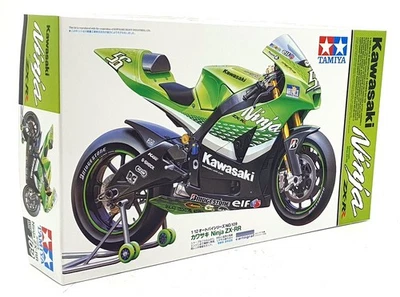 Tamiya 1/12 Scale Model Kit 109 - Kawasaki Ninja ZX-RR Motorbike - Image 1 of 4
