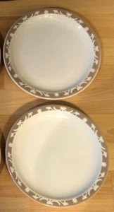 2 Syracuse Restaurant Ware China Dinner Plates - Nutmeg Scroll - Older Mark - Picture 1 of 4