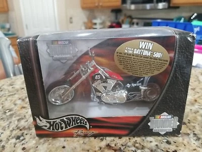 Harley Chopper roja Hot Wheels Nascar Thunder Rides Racing 45 Sprint 55720 Foto 1 de 4