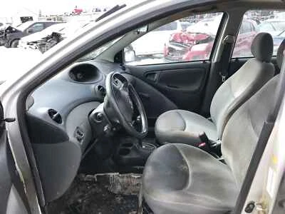 Used Right Headlight Assembly fits: 2003 Toyota Echo Right Grade A Foto 1 de 4