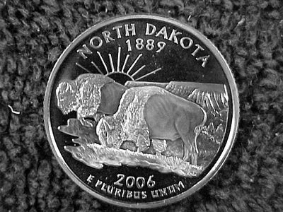 2006 S NORTH DAKOTA STATE QUARTER FROM PROOF SET - Image 1 of 2