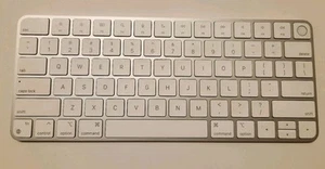 Apple Magic Keyboard with Touch ID for Mac models & Apple Silicon - Silver/White - Picture 1 of 4