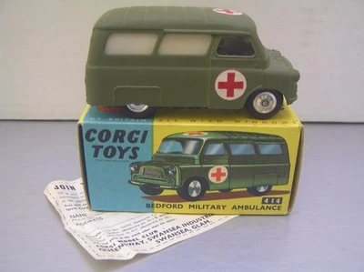 Ambulancia militar Corgi Toys 414 Bedford con bujes cóncavos raros sin usar, en caja Excelente Foto 1 de 4