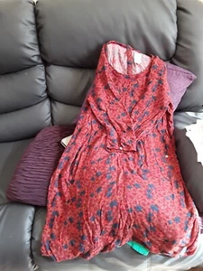 Mehrfarbiges knielanges Kleid 3/4 lange Ärmel Gr. 10-12 - Bild 1 von 3