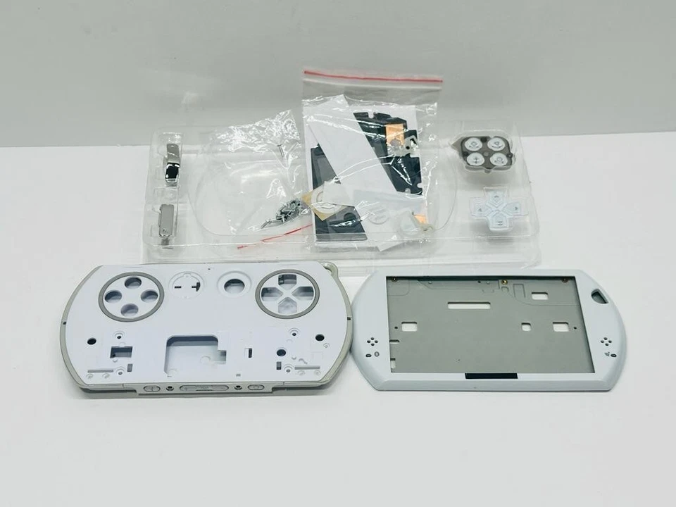Sony PSP Go Full Housing Shell Case Cover + Buttons Kits White - Image 1 of 1