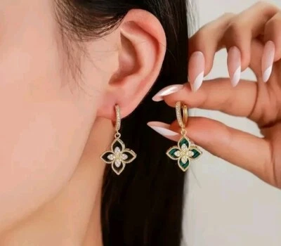 Elegantes Pendientes Colgantes Flor Trébol Circonita Brillante Elección de Color Foto 1 de 4