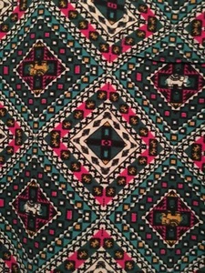 ❤️Vestido LuLaRoe Carly ~ XXS ~ Rosa Azteca Verde Azteca Rosa Azul Marisco Blanco❤️ - Imagen 1 de 3