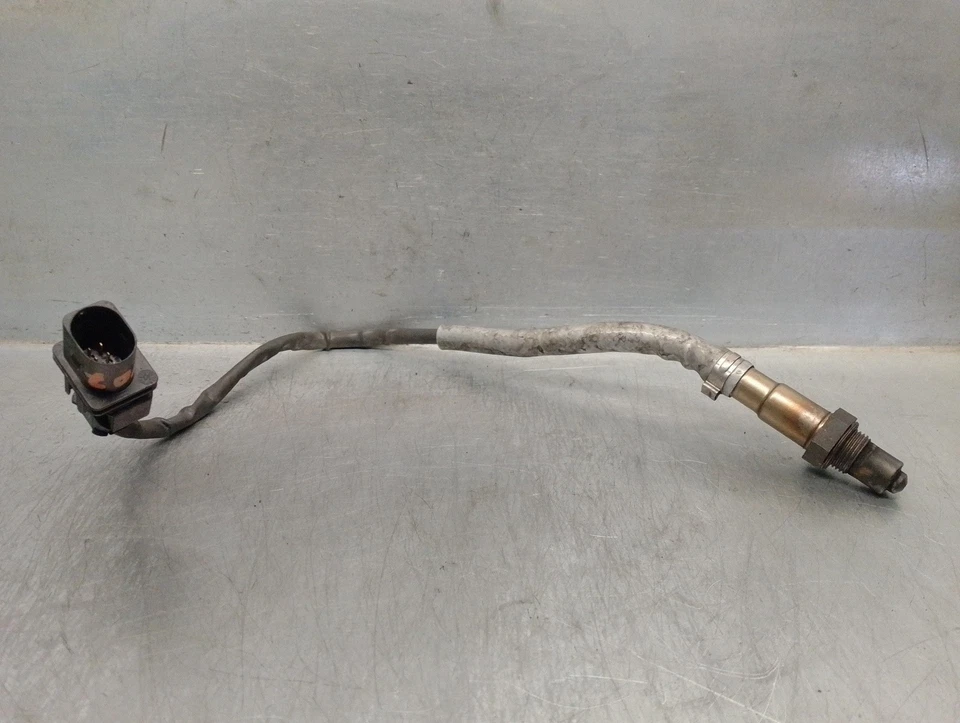 03L906262 SONDE LAMBDA / BOSCH / 0281004083 / 5012486 POUR SEAT EXEO ST 3R520 - Photo 1/4