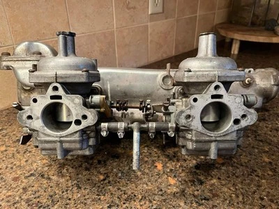 Conjunto de colector de admisión y Strombergs dobles Jaguar E-Type XKE Foto 1 de 4