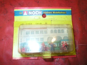 New Old Stock N Scale Noch NR.3384 Spur Workers - Picture 1 of 3