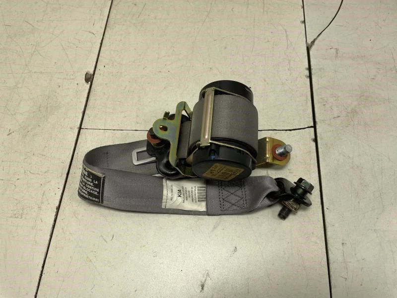 2006 KIA SORENTO LX RETRATOR DE CINTO DE SEGURANÇA TRASEIRO ESQUERDO DO LADO DO MOTORISTA FABRICANTE DE EQUIPAMENTO ORIGINAL+ - Imagem 1 de 4