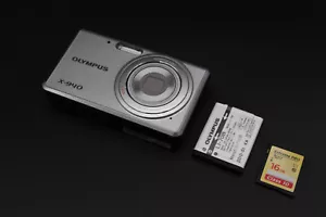 Olympus fotocamera digitale X-940 14,0 megapixel argento testata - Foto 1 di 8